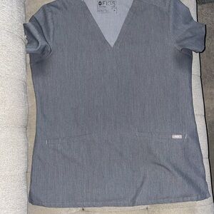 Figs grey top and bottom. Like new